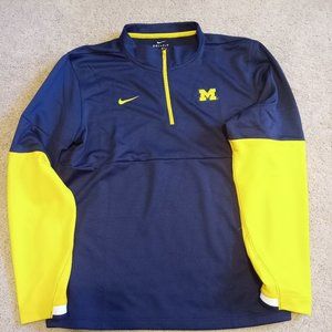 Nike NCAA Dri-Fit Michigan Wolverines 1/2 Zip Top CQ5698-419 Men’s Size Large